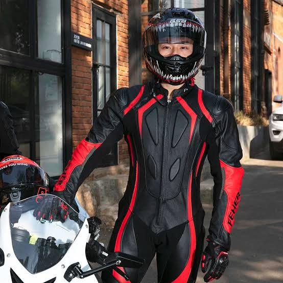 custom motorcycle racing suits Australia